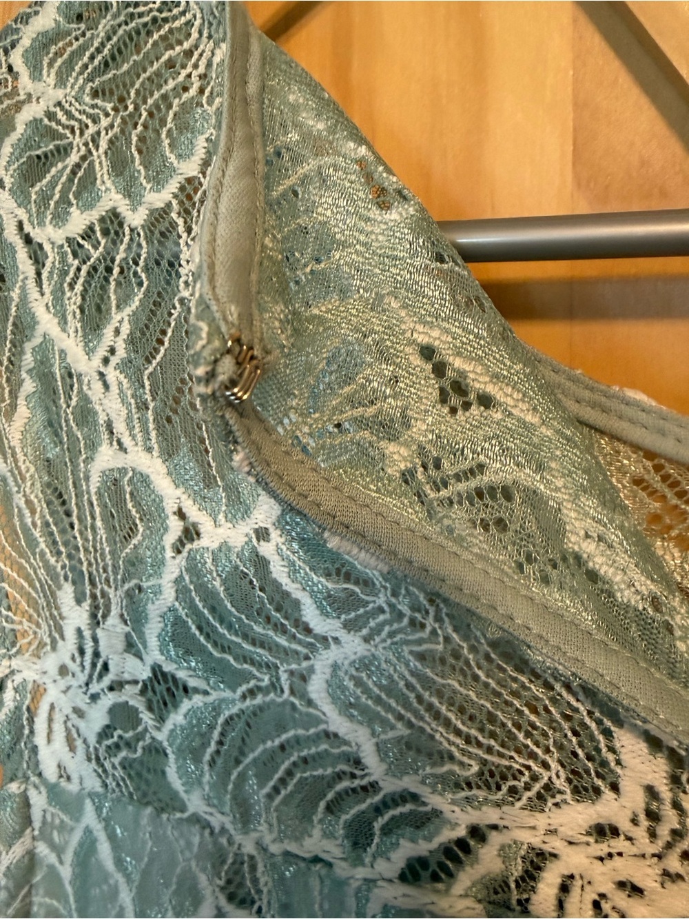 Sandra Darren soft Green Floral Lace Midi Dress - Picture 7 of 11